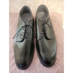 Bates high shine leather dress shoe size 13.  00986F.